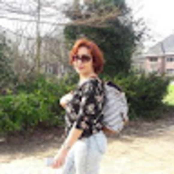 Meet your Posher, Bahar - Picture 1 of 1